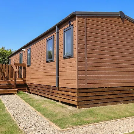 Honeysuckle * Saltburn-by-the-Sea