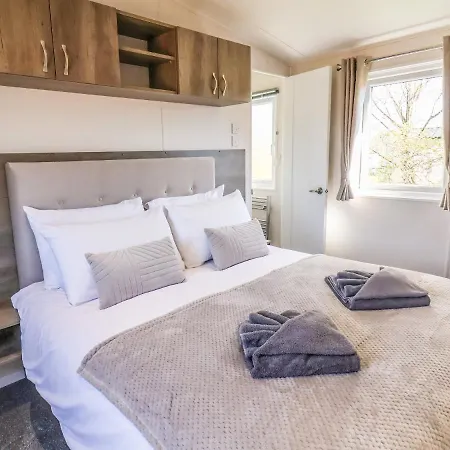 Honeysuckle Saltburn-by-the-Sea